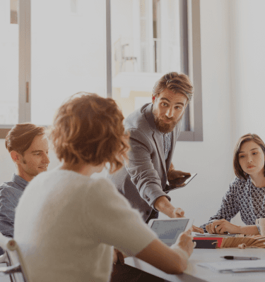 Trabaja con nosotros